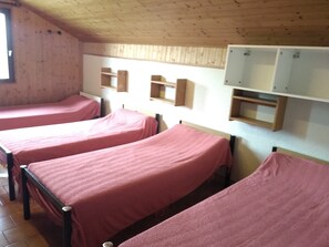 Comfort Quadruple Room, Non Smoking | Individually decorated, individually furnished