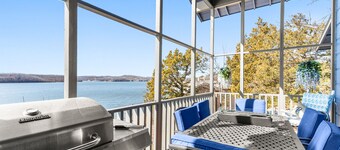 Papegøyer Landing ~ Huge House ~ Skritt fra bassenget!