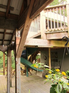 Children's area - Spacious, Family Friendly, Luxury Hot Tub, Fireplaces, Theater Room, Pool Table (Burnsville)