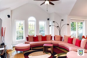 Smart TV, fireplace, music library, video library