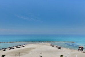 Beach nearby - Spacious Sea View Apartment (Haifa)