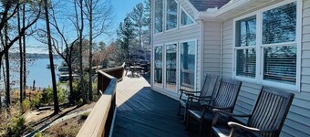 Blue Heron Lodge sur le magnifique lac Gaston ... Quai en eau profonde