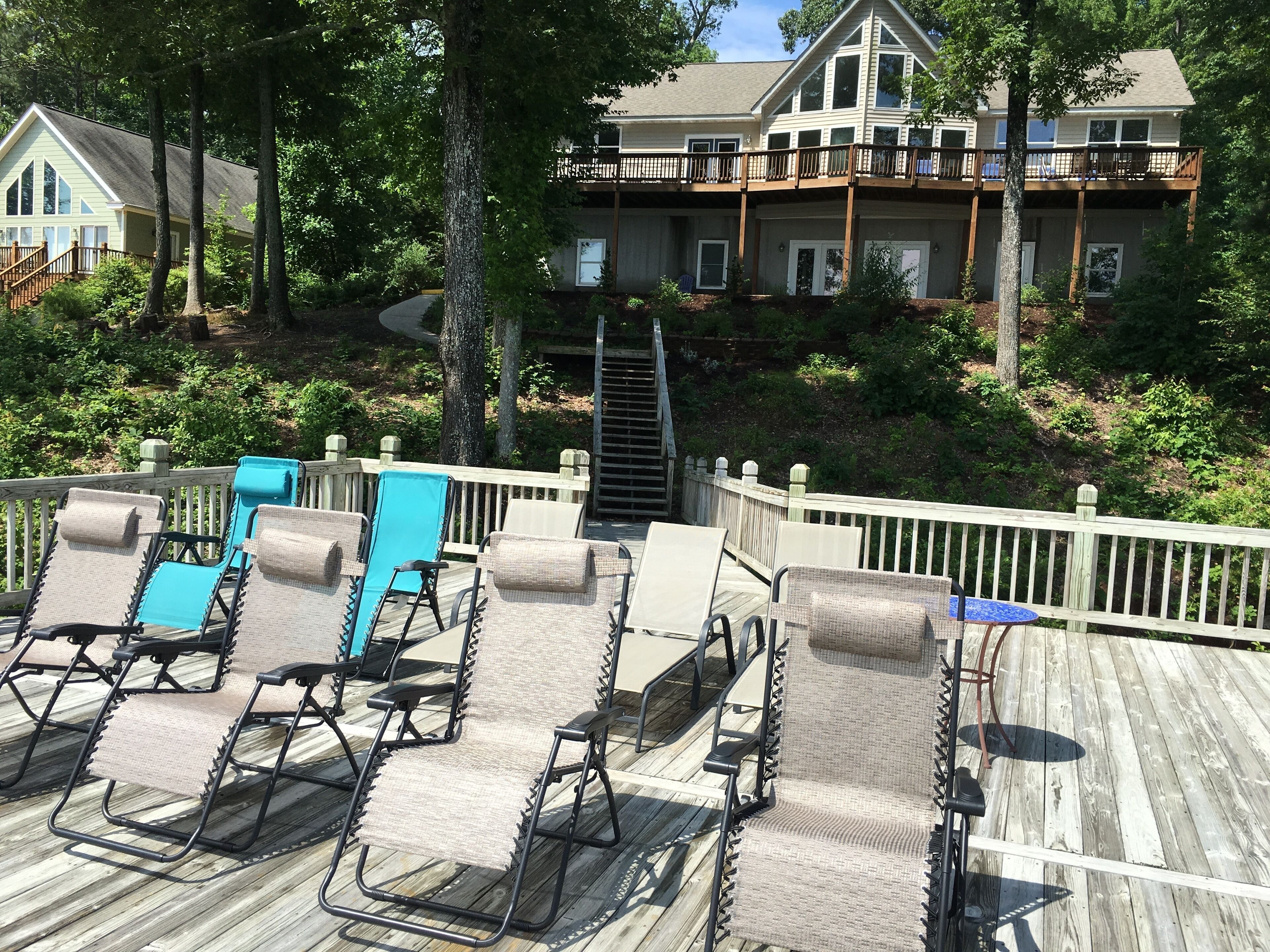 Blue Heron Lodge - Lake Gaston - Deep Water Dock - (Sleeps 20)