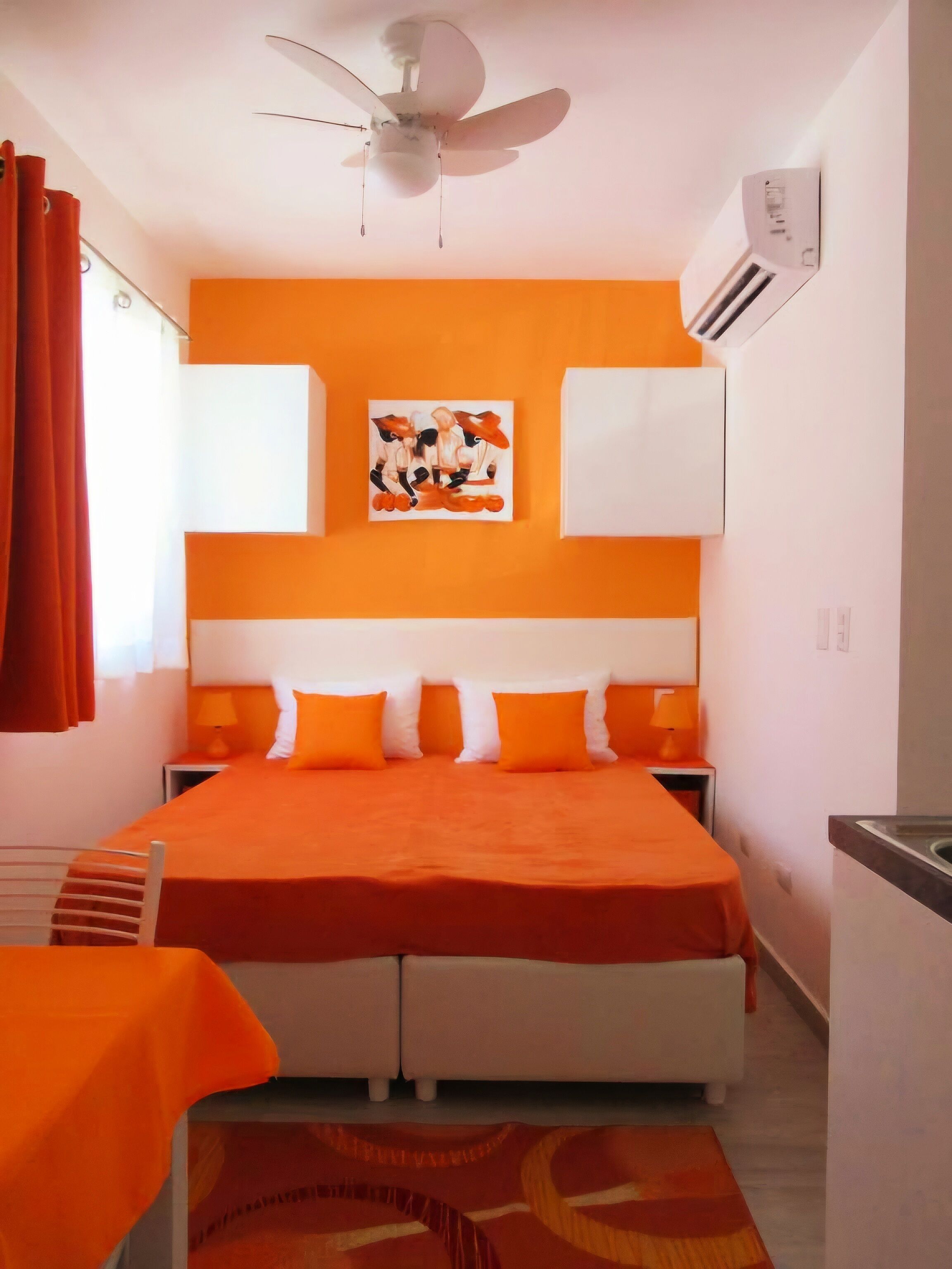 1 bedroom, in-room safe, iron/ironing board, WiFi