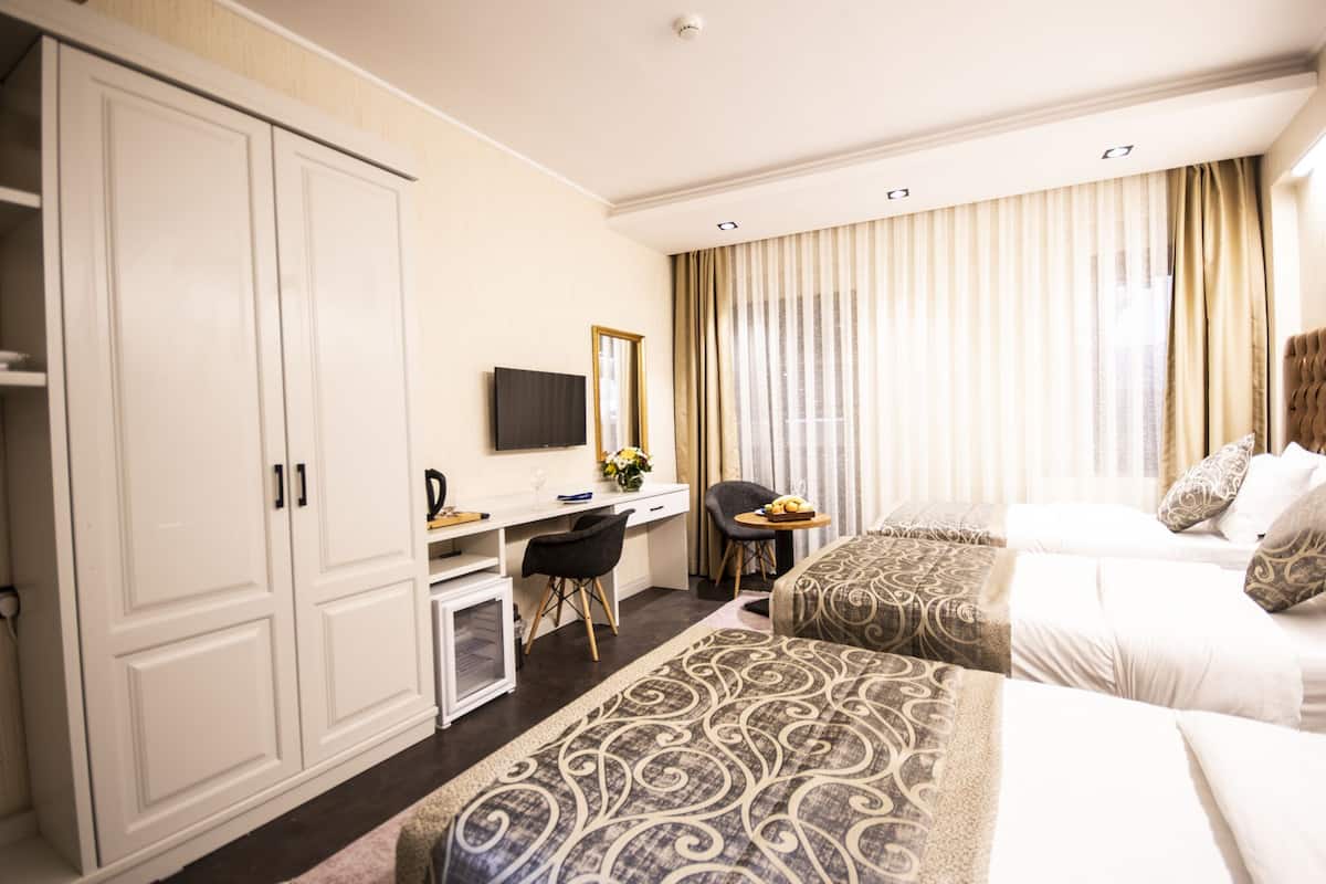 Minibar, in-room safe, soundproofing, iron/ironing board