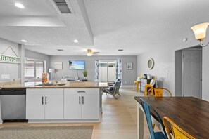 Frigorifero, microonde, forno, lavastoviglie