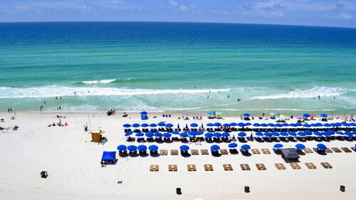 Modern 3-Bed Gulfront Condo at Calypso Overlooking the Gulf!