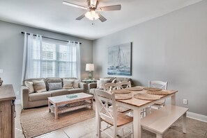 Smart TV, DVD player