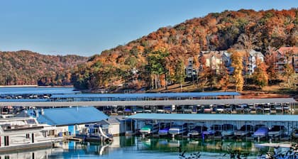 NORRIS LAKE EN SU MEJOR - Lakeside Haven en Yacht Club Condos ~ Pool And Marina