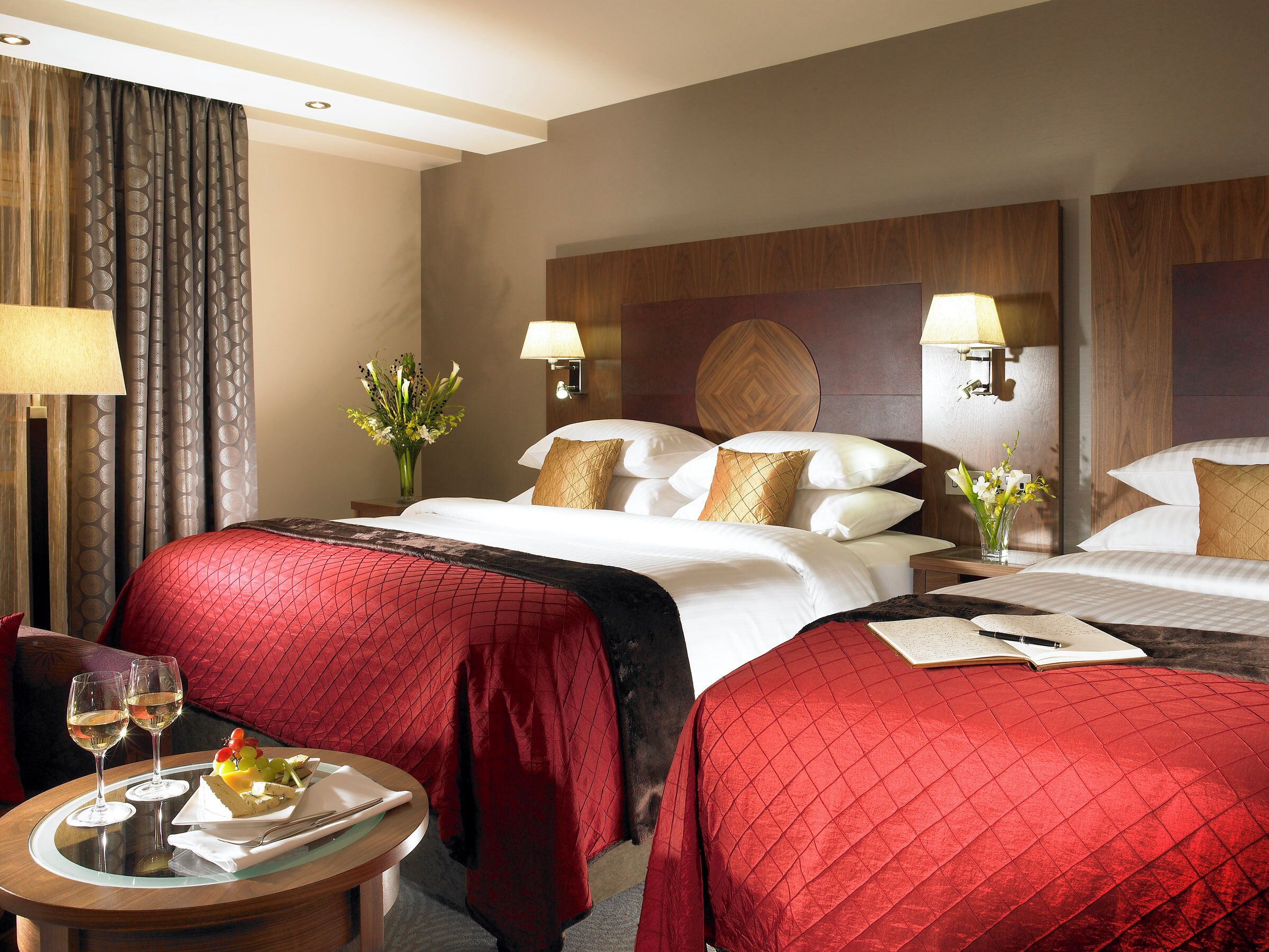 Premium bedding, minibar, in-room safe, iron/ironing board