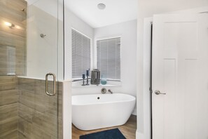 Hair dryer, towels - Forever Sunshine - 4 houses to sand! Ocean View Home with Pool, Sleeps 10. (St Augustine Beach)