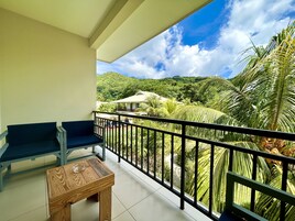 Apartamento luxo, 2 quartos, vista para a montanha | Sacada