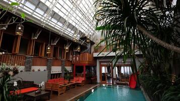 Phòng Suite, không hút thuốc | Bàn, truy cập Internet không dây miễn phí, bộ trải giường