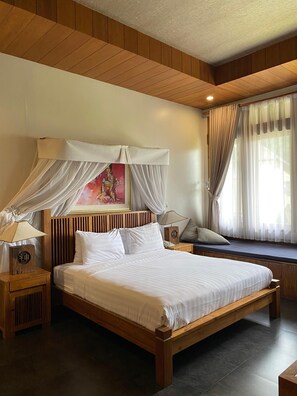 Suite, Non Smoking | Desk, free WiFi, bed sheets - Rumah Stroberi Organic Farm and Lodge (Parongpong)