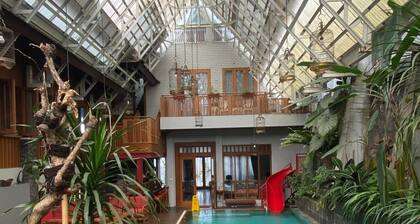 Rumah Stroberi Organic Farm and Lodge