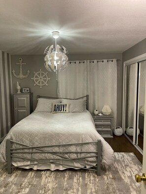 6 bedrooms, desk, iron/ironing board, free WiFi - Entire house in 15 min from Downtown Denver. (Thornton)