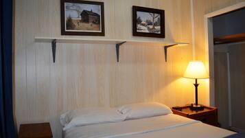 3 soverom, strykejern/-brett, wi-fi og sengetøy