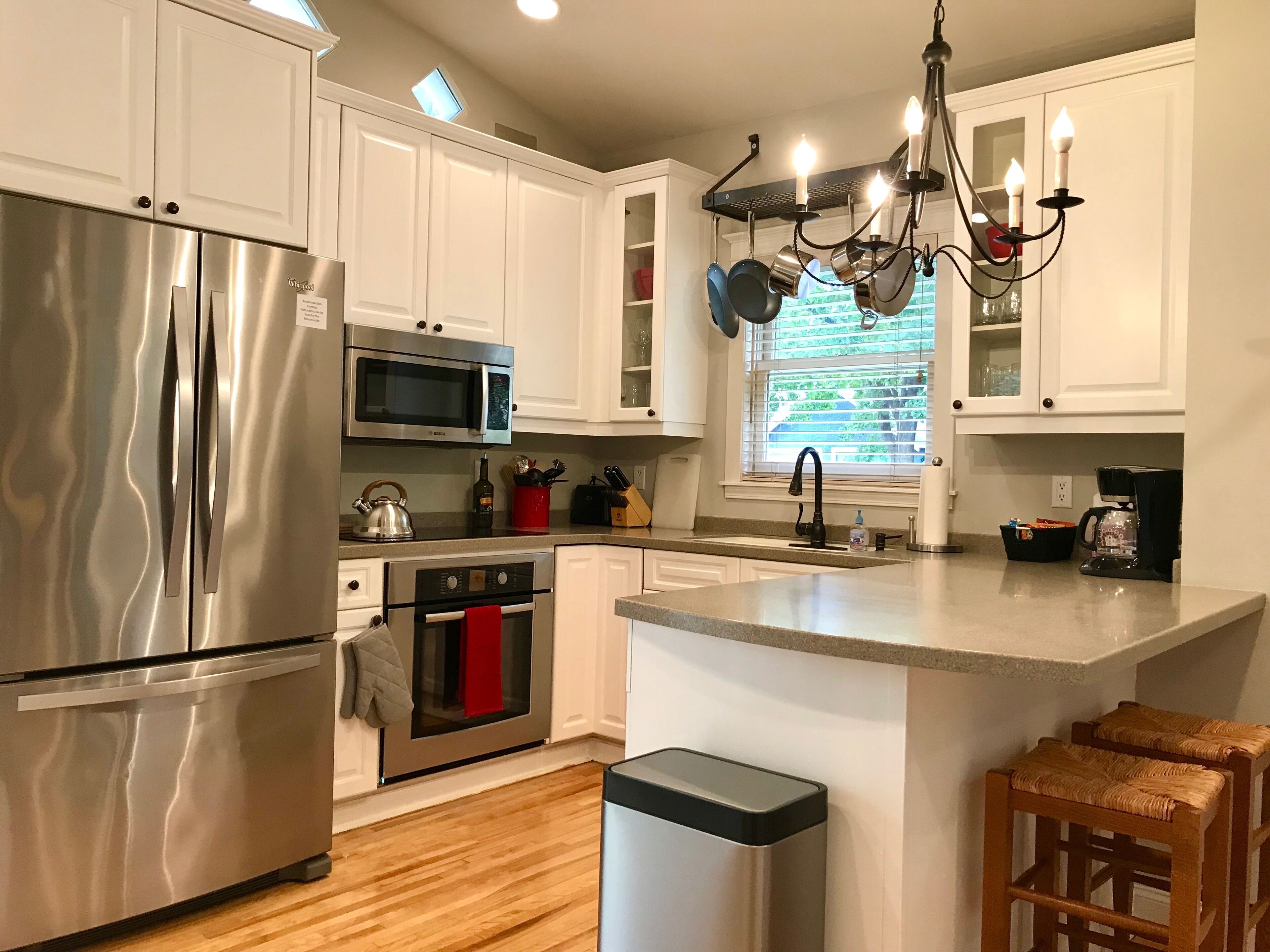 Rare Lake Harriet 4BR, great walking neighborhood yet min to downtown and MOA