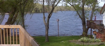 Sugar Creek Lake House! - A lakefront paradise since 2009