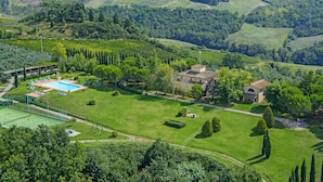 Front of property - Villa Panconesi (Montespertoli)