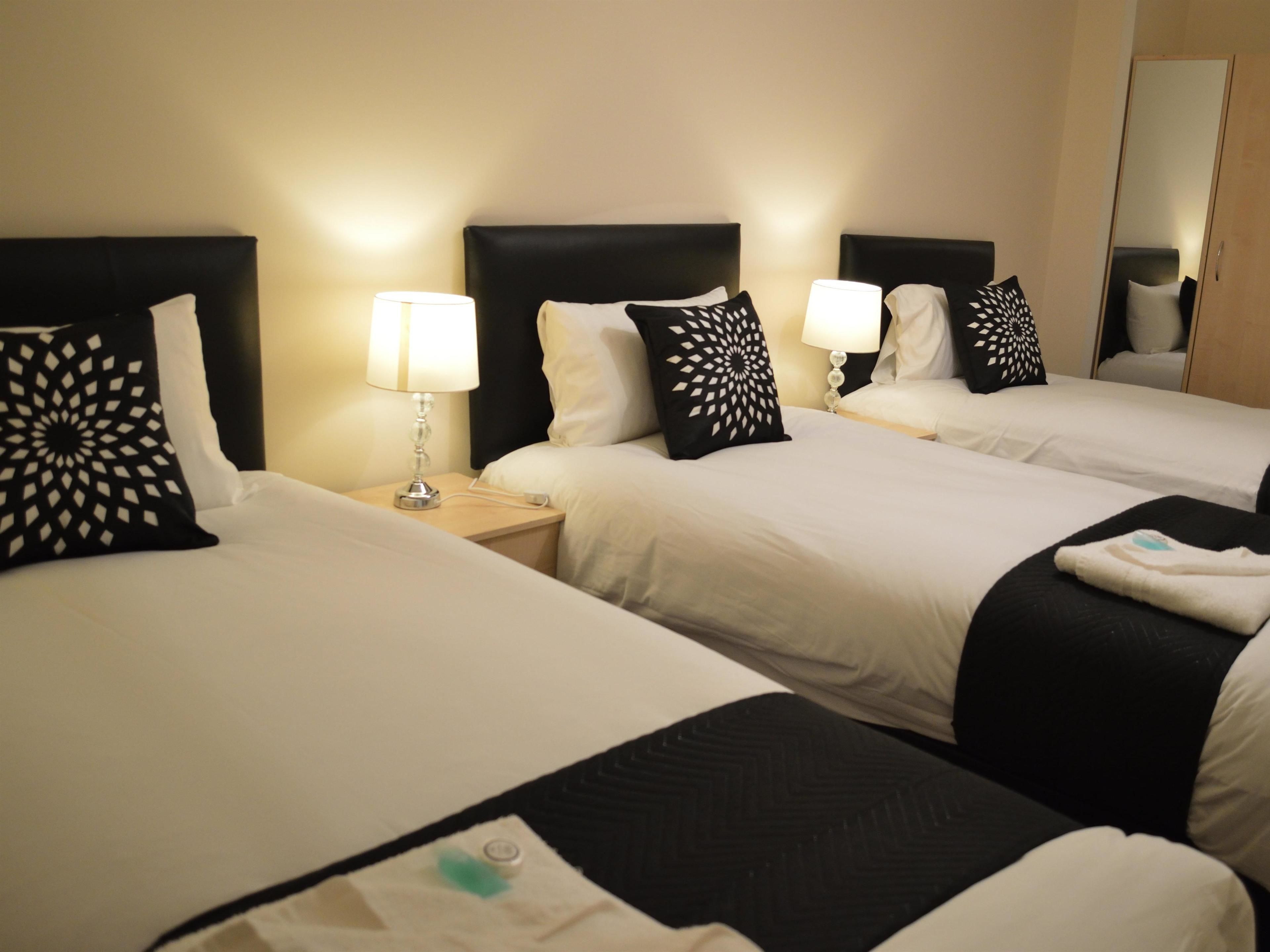 In-room safe, soundproofing, iron/ironing board, free WiFi