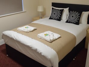 In-room safe, soundproofing, iron/ironing board, free WiFi - The Townhouse Newcastle (Newcastle-upon-Tyne)