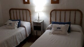 Room - Ana's Guest House Chambre d'hôtes (Aups)