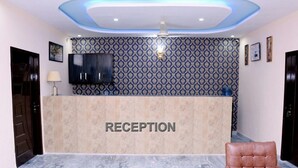 Mostrador para check-in y check-out
