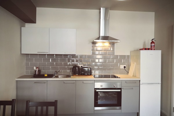 2 Bed 2 Bath Apartment | Private kitchen | Full-size fridge, microwave, oven, stovetop