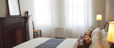 2 Bed 2 Bath Apartment | Individually decorated, individually furnished, laptop workspace