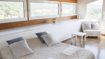 Apartamento, 6 quartos | 6 quartos, individualmente decorados, individualmente mobiliados