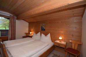 1 chambre, accès au Wi-Fi (inclus), literie fournie