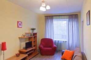 Apartment, Stadtblick | Schallisolierte Zimmer, Bügeleisen/Bügelbrett, kostenloses WLAN