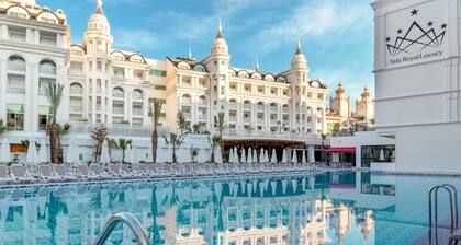 Side Royal Style Hotel