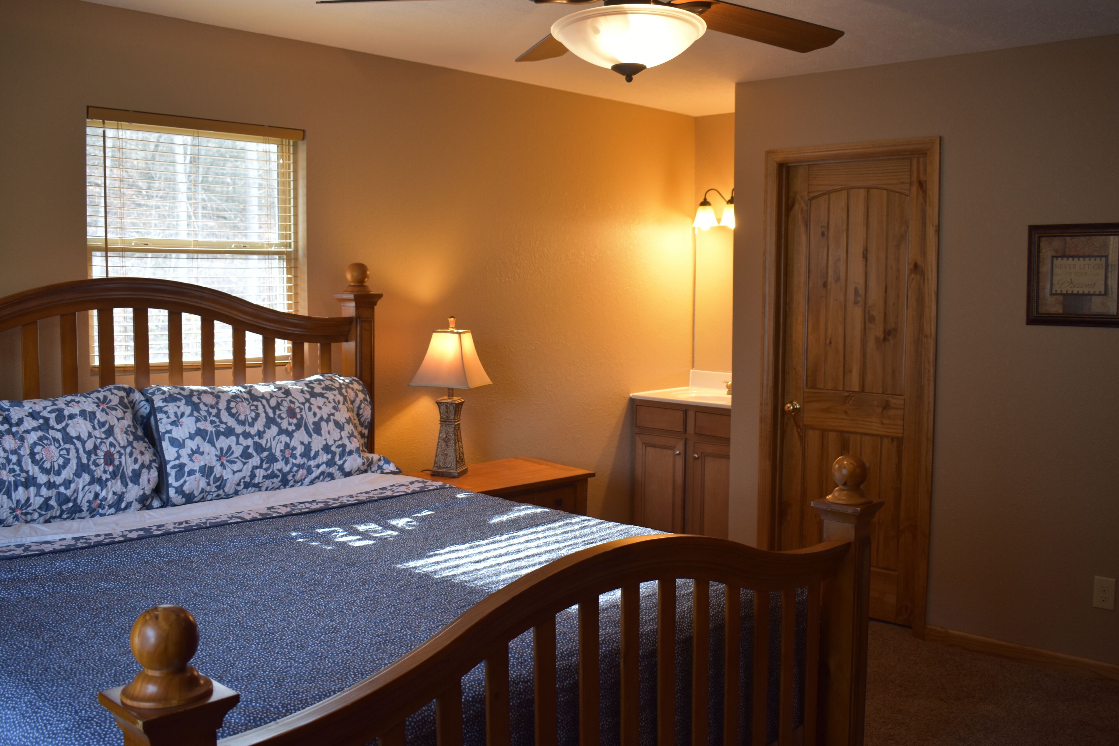 8 habitaciones, tabla de planchar con plancha y wifi gratis 