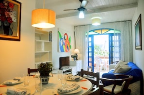 Al Mare by Villa Daniella - Linda Casa frente mar | Repas dans la chambre