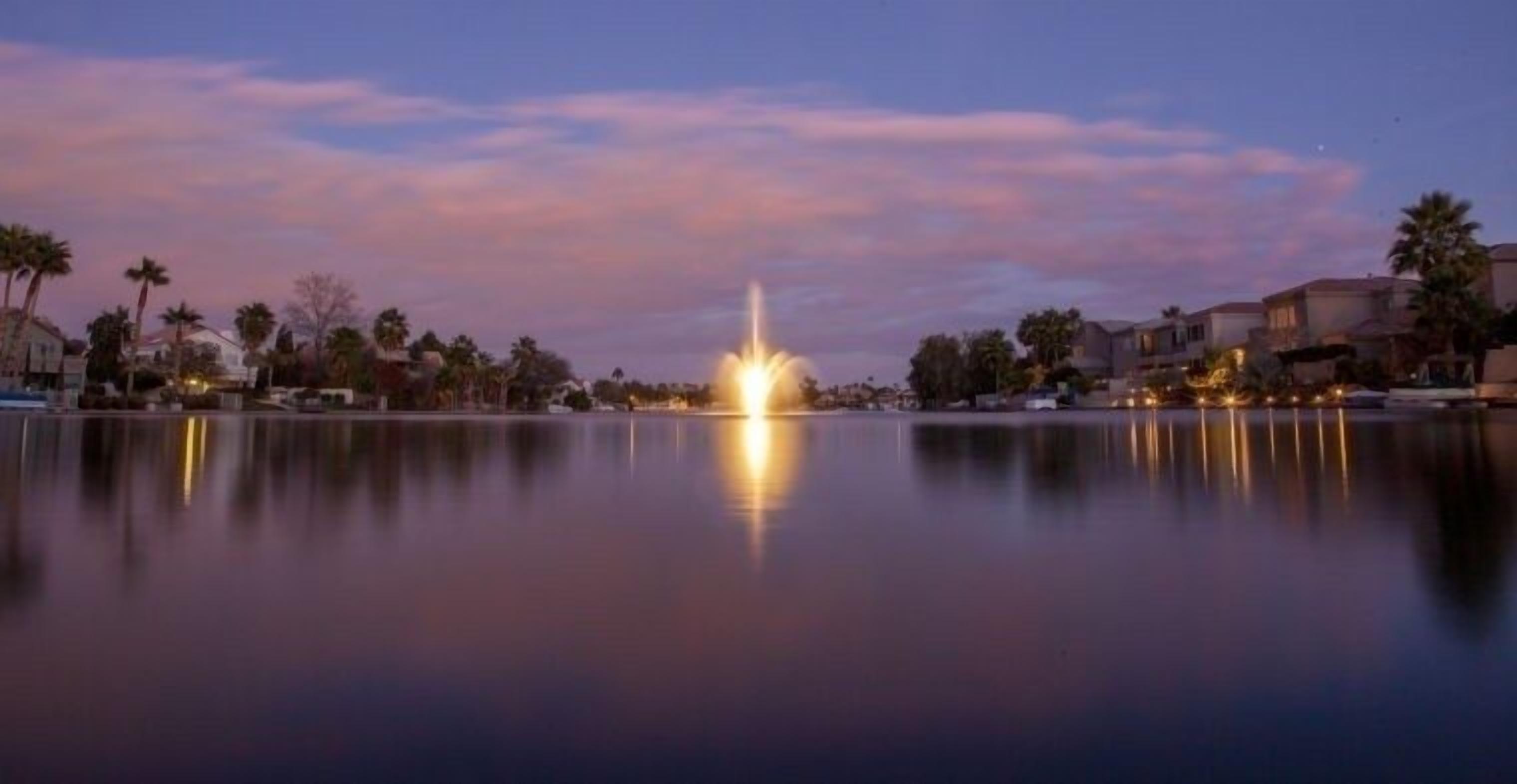 Summer Special- Ahwatukee 2 Bedroom Executive Style 1st Floor in a Resort-Like