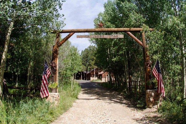 Entrance to the 'Lone Star'