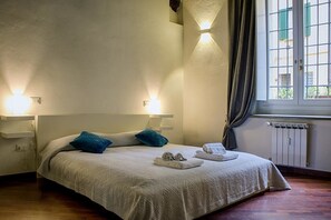 Business-Apartment, 1 Schlafzimmer | 2 Schlafzimmer, kostenloses WLAN, Bettwäsche