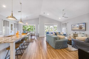 Smart TV, videojuegos y reproductor de DVD 