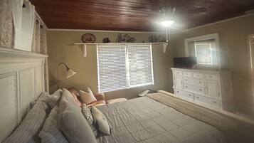 1 chambre, bureau, fer et planche Ă repasser, Wi-Fi gratuit