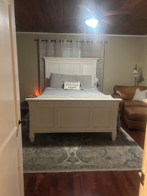 1 Schlafzimmer, Schreibtisch, Bügeleisen/Bügelbrett, kostenloses WLAN