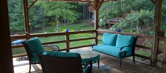 Cozy Cabin,Sandy Beach,Fantastic Dock W/ 50' TV & Boat Launch