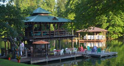 Cozy Cabin,Sandy Beach,Fantastic Dock W/ 50' TV & Boat Launch