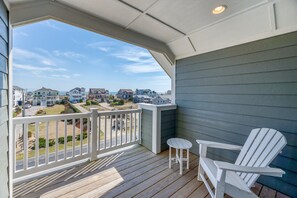 Property grounds - Doctor's Orders - Semi-Oceanfront Kill Devil Hills w/ Private Pool (Kill Devil Hills)
