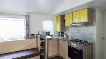 Microwave, stovetop, espresso maker, electric kettle