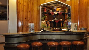 2 bars/lounges, poolside bar