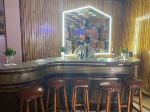 2 barer/lounger og bassengbar