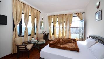 Executive Room | Free WiFi, bed sheets