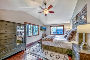 4 habitaciones, escritorio, wifi gratis y ropa de cama